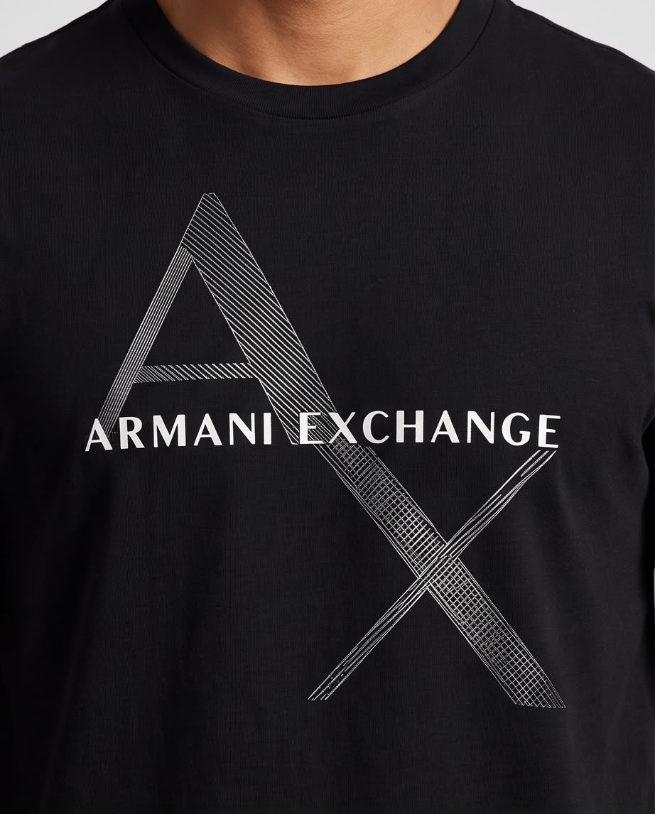 Camiseta negra Armani Exchange AX diagonal, vista completa
