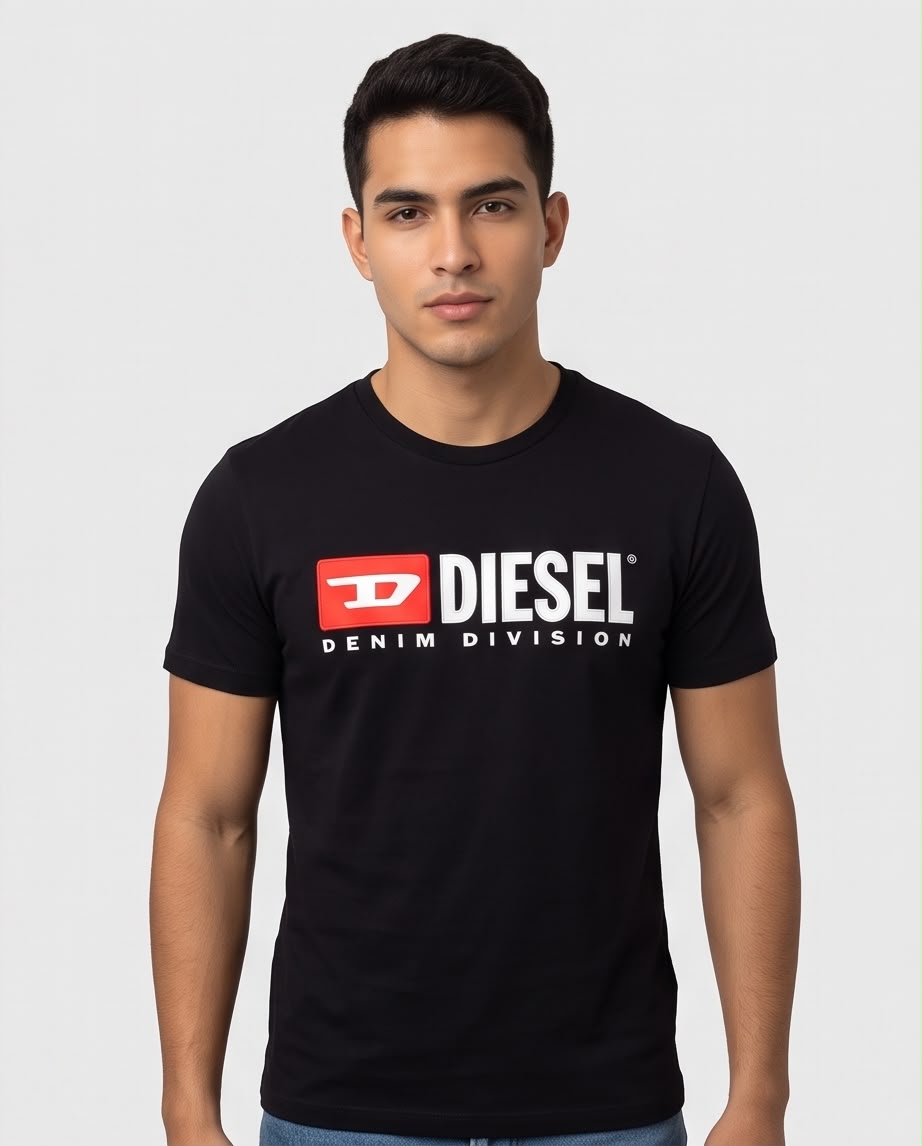 Camiseta negra Diesel Denim Division logo rojo y blanco, vista frontal