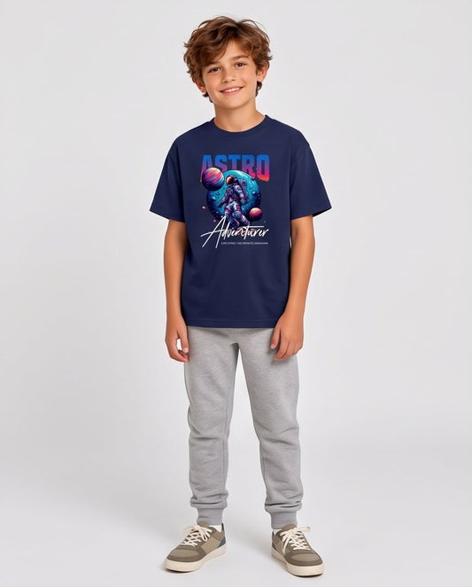 Camiseta Niño Astro Adventurer Astronauta Azul Navy Semi Oversize