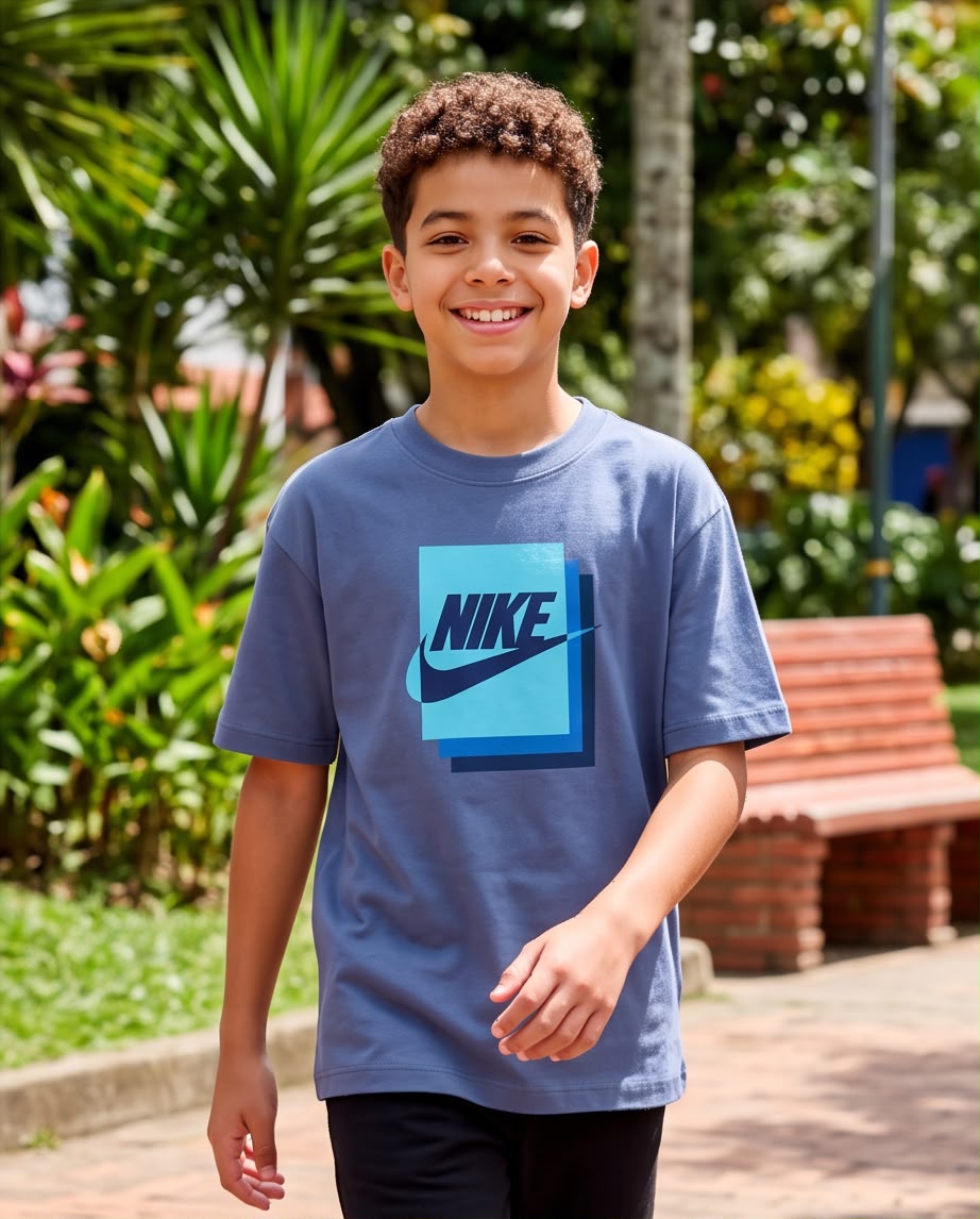 Camiseta Niño Nike Cuadros Azul Acero Semi Oversize