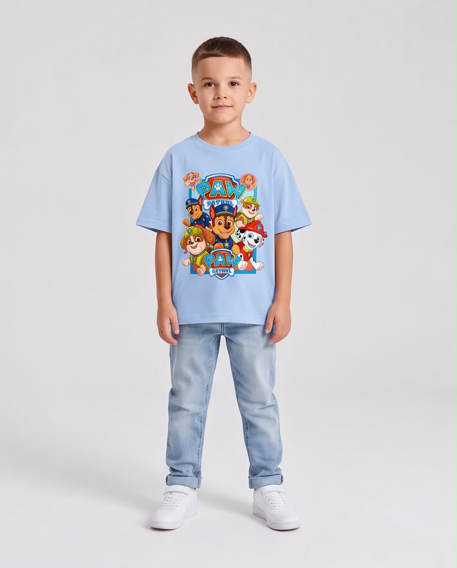 Camiseta Niño Paw Patrol Escudos y Personajes Azul Cielo Semi Oversize