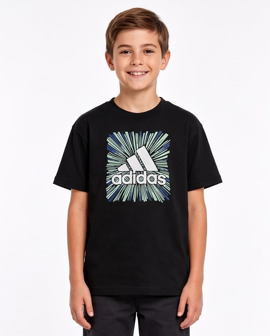 Camiseta Niño Adidas Líneas Radiales Negra Semi Oversize