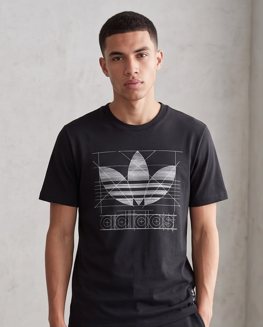 Camiseta Negra adidas Trébol Geométrico Blanco Regular Fit