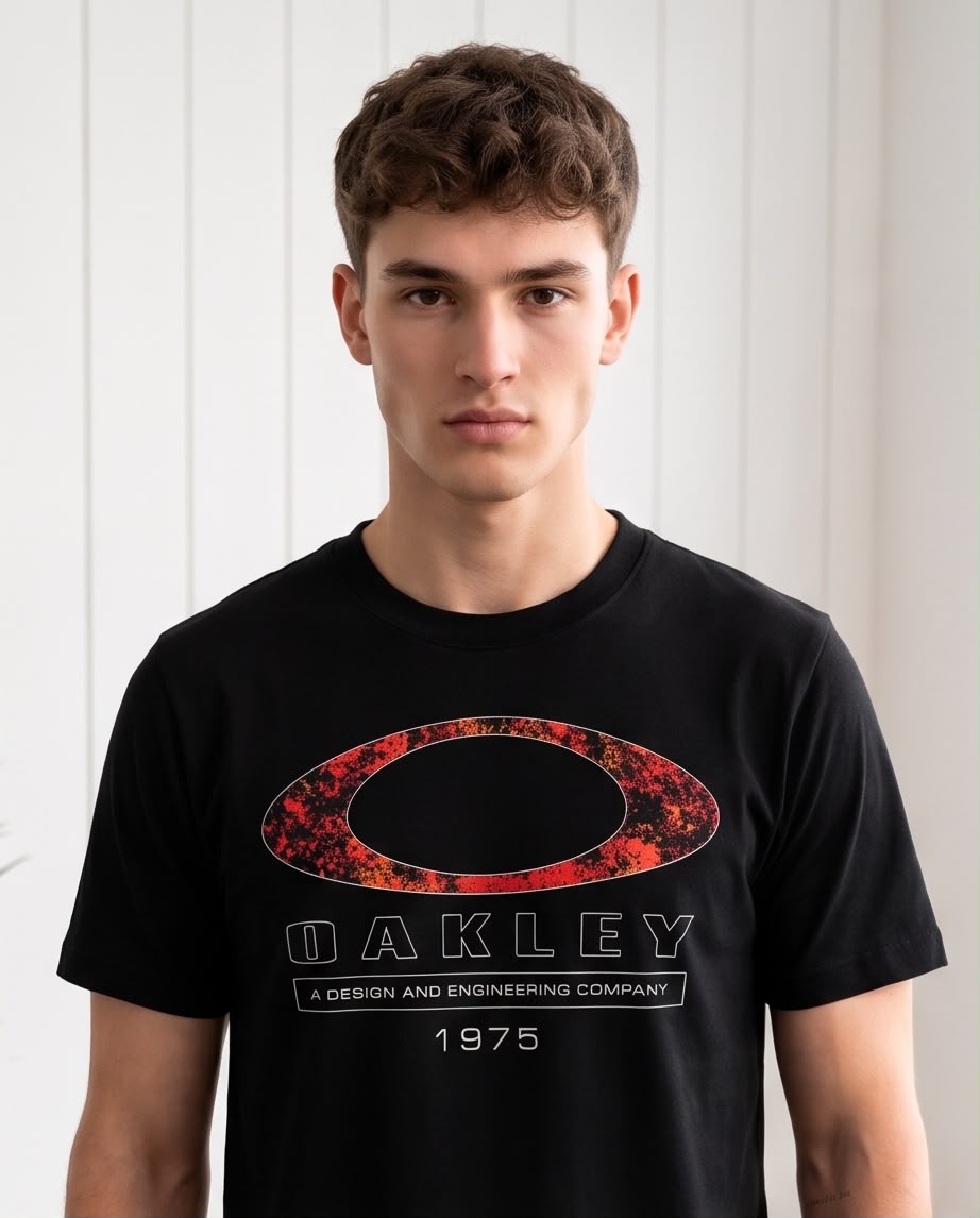 Camiseta Negra OAKLEY Óvalo Rojo y Naranja 1975 Regular Fit