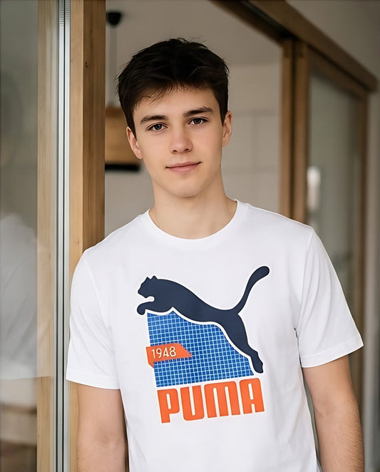 Camiseta Blanca con Estampado PUMA Azul y Naranja Regular Fit