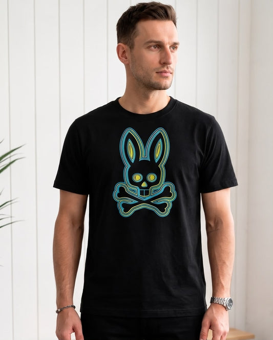 Camiseta Negra Conejo Delineado Turquesa y Amarillo Regular Fit
