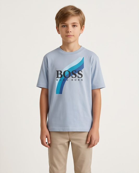 Camiseta Niño BOSS Franjas Curvas Azules Azul Cielo Semi Oversize