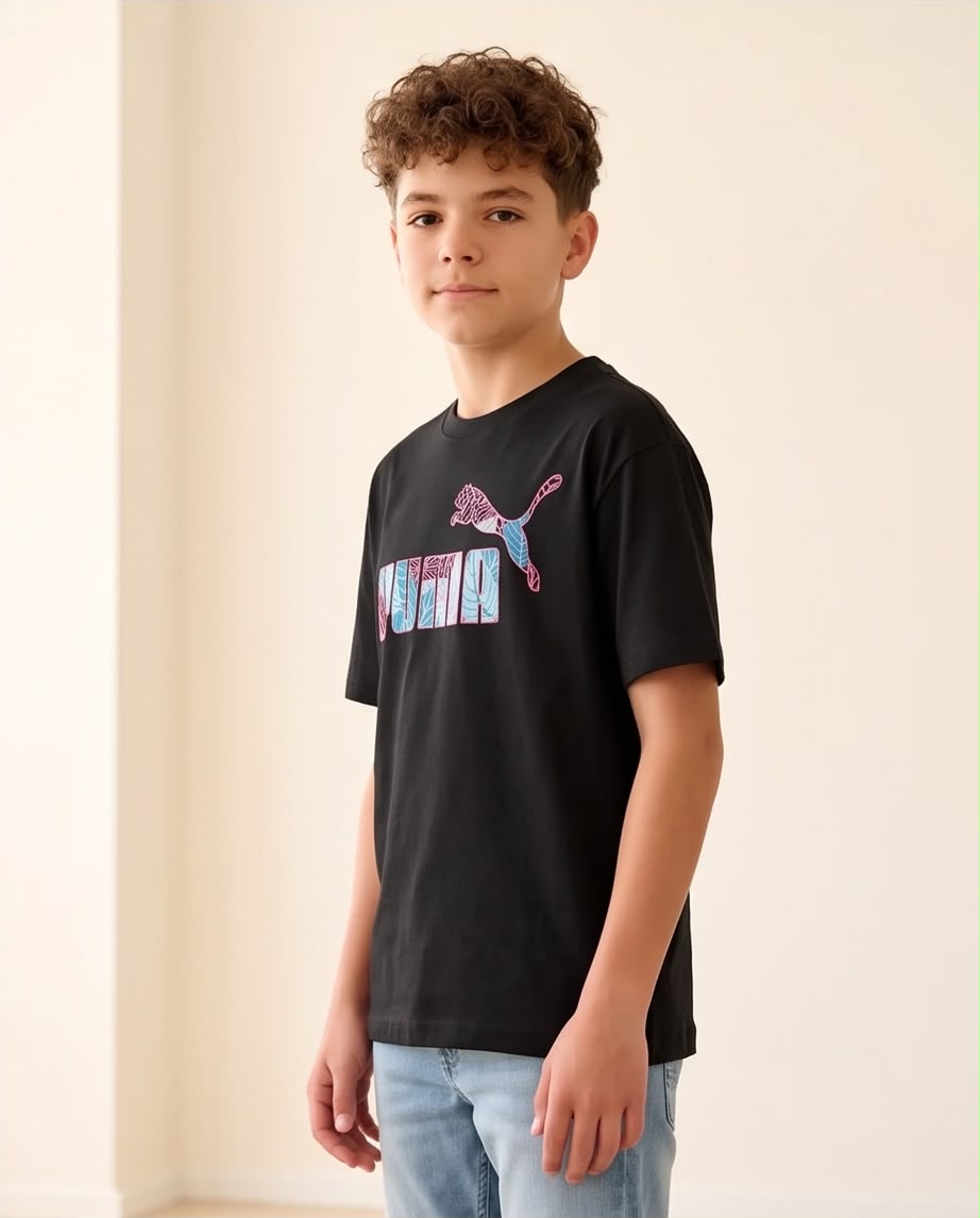 Camiseta Niño Puma Hojas Turquesa Contorno Rosa Negra Semi Oversize