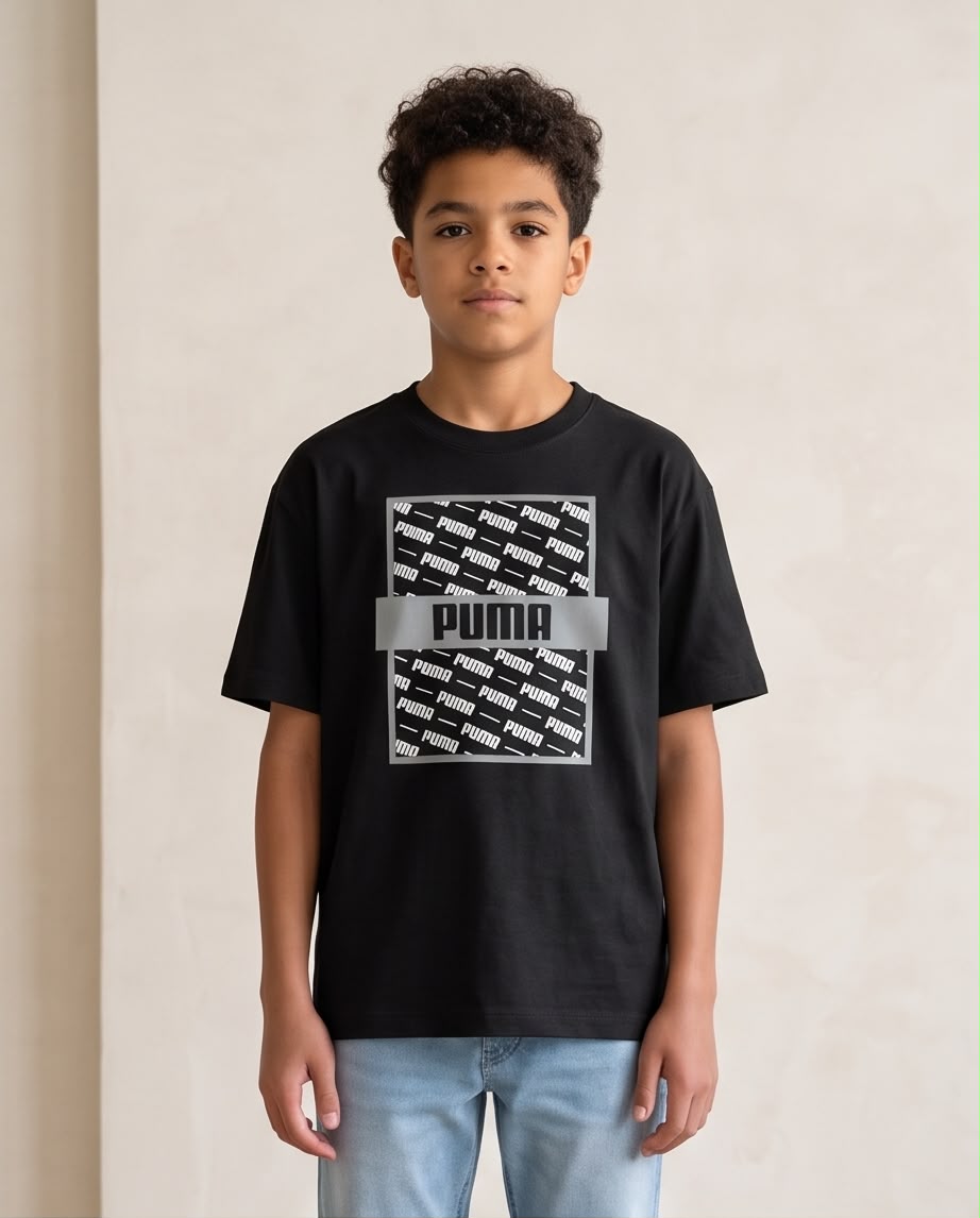 Camiseta Niño Puma Monograma Blanco Franja Gris Negra Semi Oversize