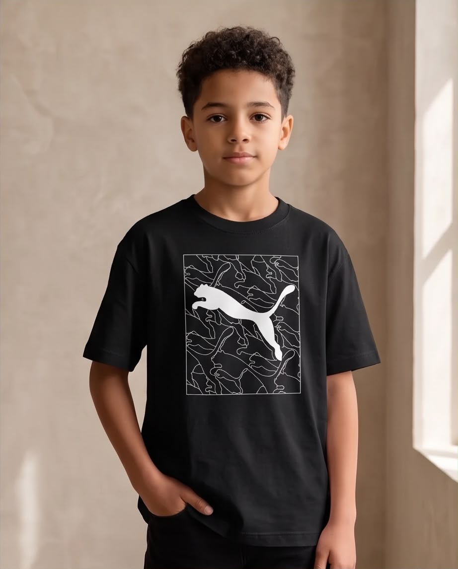 Camiseta Niño Puma Felino Blanco Fondo de Siluetas Negra Semi Oversize