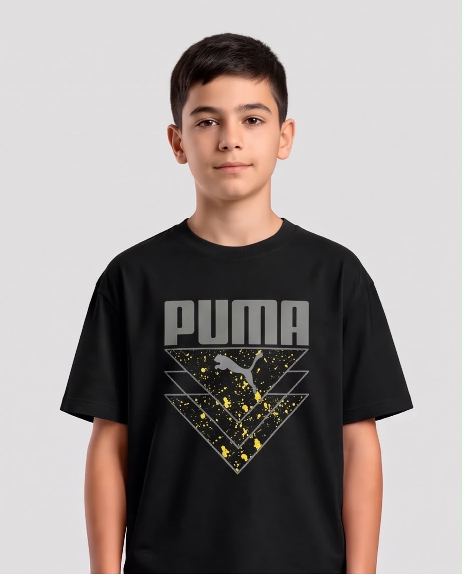 Camiseta Niño Puma Triángulos Grises Salpicaduras Amarillas Negra Semi Oversize