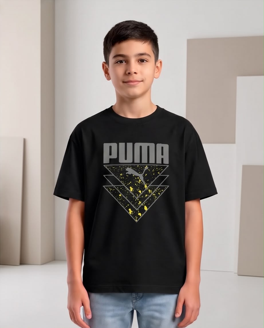 Camiseta Niño Puma Triángulos Grises Salpicaduras Amarillas Negra Semi Oversize