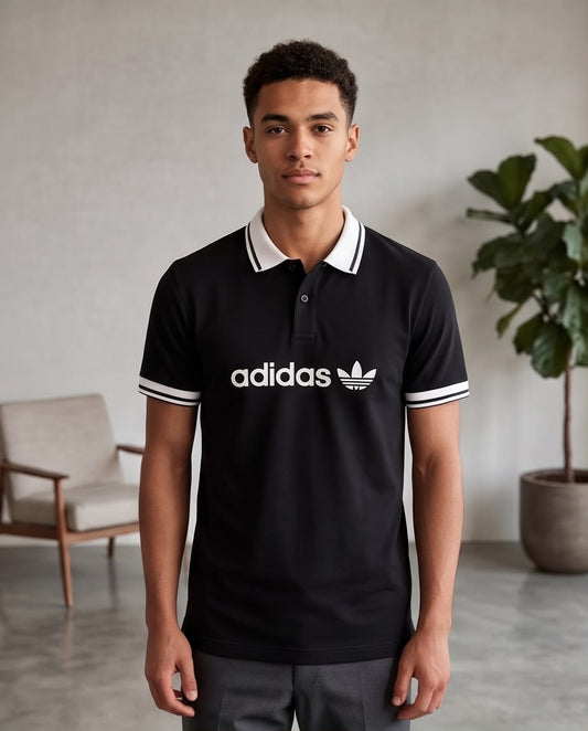 Camiseta Tipo Polo Negra adidas Trébol Blanco Cuello y Puños Blancos Regular Fit