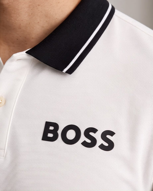 Camiseta Tipo Polo Marfil BOSS Logo Pequeño Cuello y Puños Negros Regular Fit